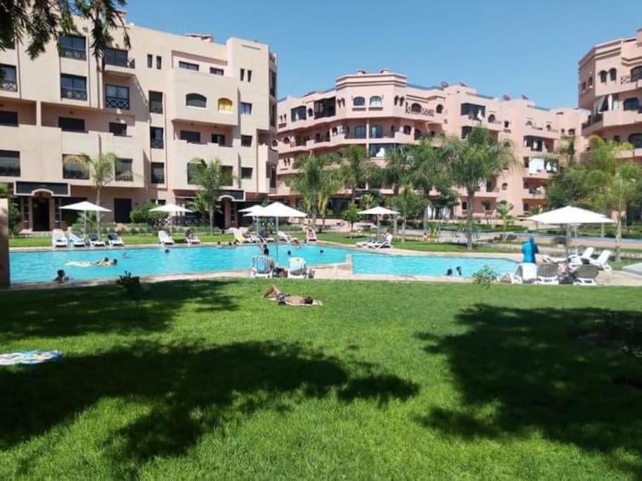Appartement Confortable Avec 5 Piscines Marrakesh Eksteriør bilde